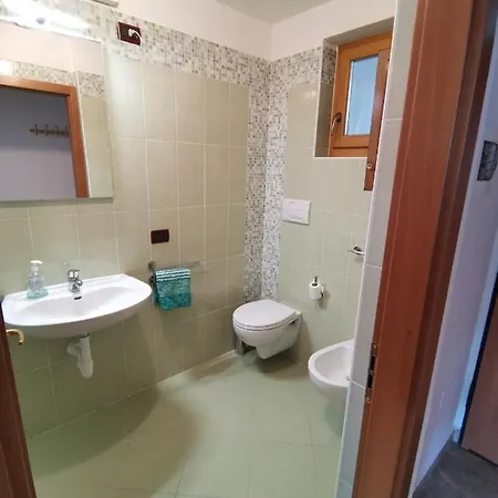 Monolocale Nuovo Sulla Pista Da Sci In Montagna Apartment